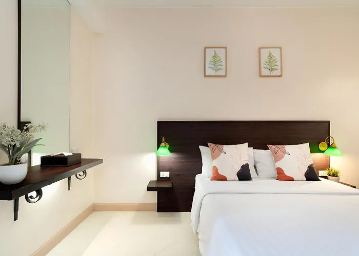 호텔 โรงแรมสินสิริ ปัญญา-รามอินทรา